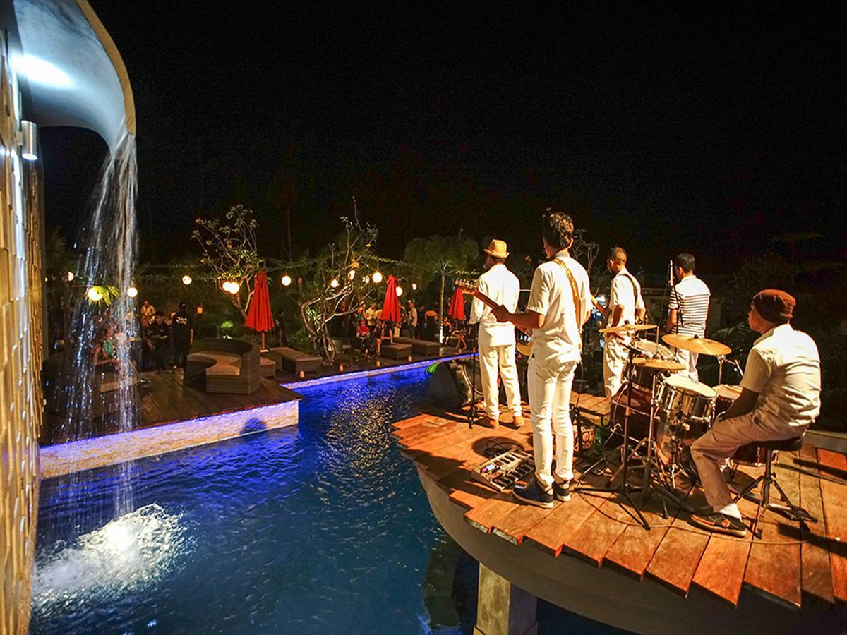 Pipe Dream Villas Resort Kuta  Luaran gambar