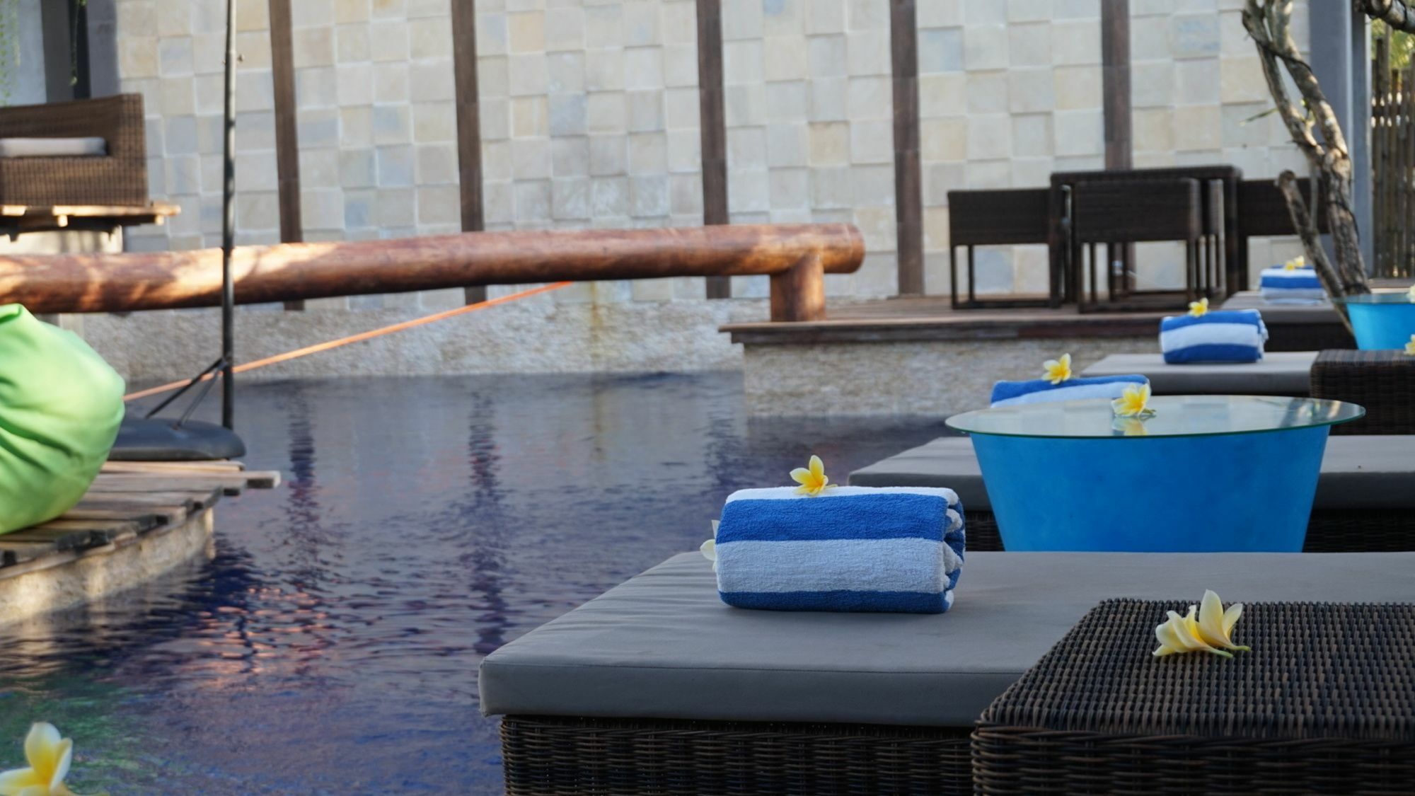 Pipe Dream Villas Resort Kuta  Luaran gambar